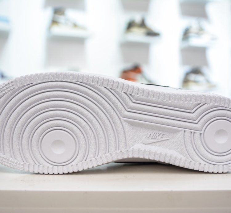 200 Hy Version Of The Nike Air Force 1 Low 07 White And Black Cz0270-10