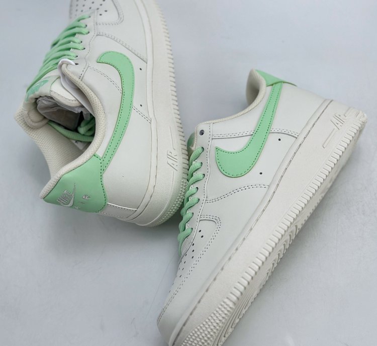 200 Nike Air Force 1 Low 07 White Light Green Cq5059-223