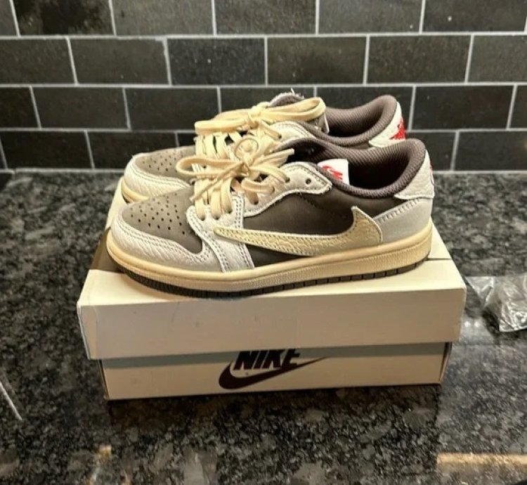 Travis Scott X Air Jordan 1 Low Og reverse Mocha