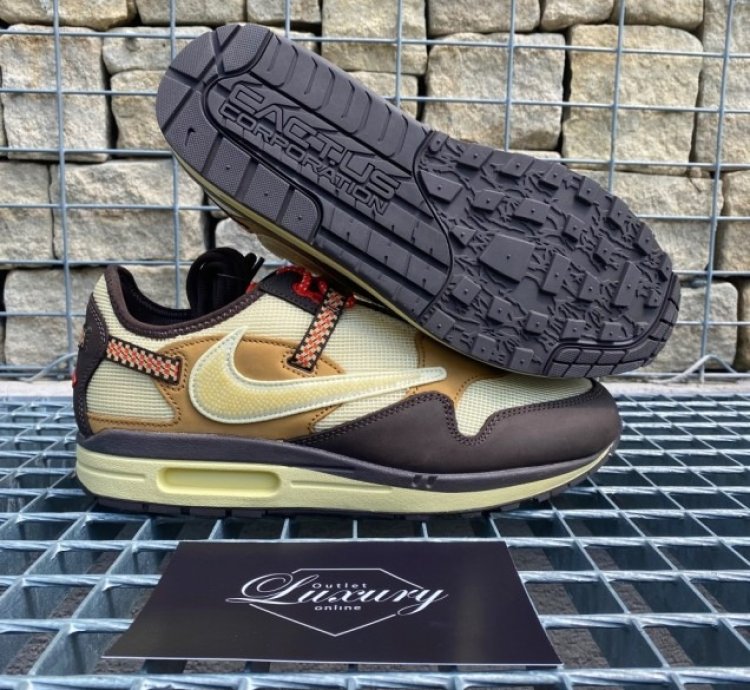 Travis Scott X Nike Air Max 1 Baroque Brown