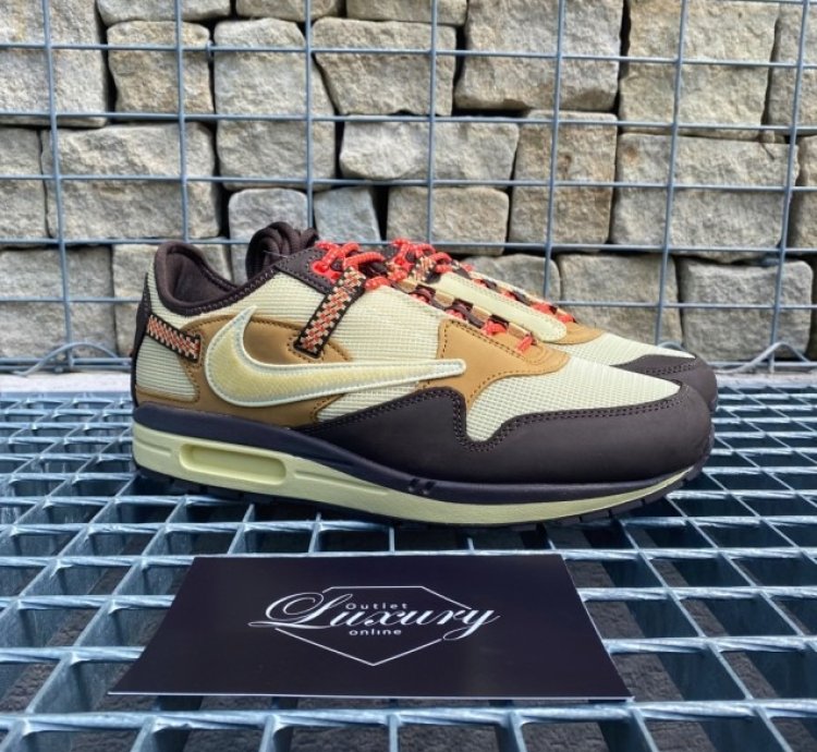 Travis Scott X Nike Air Max 1 Baroque Brown