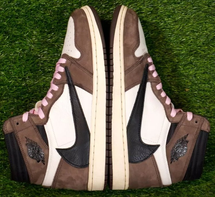 Jordan 1 Retro Og X Travis Scott High Mocha