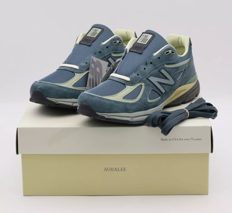 U990al4 Auralee New Balance 990v4 Dusty Blue