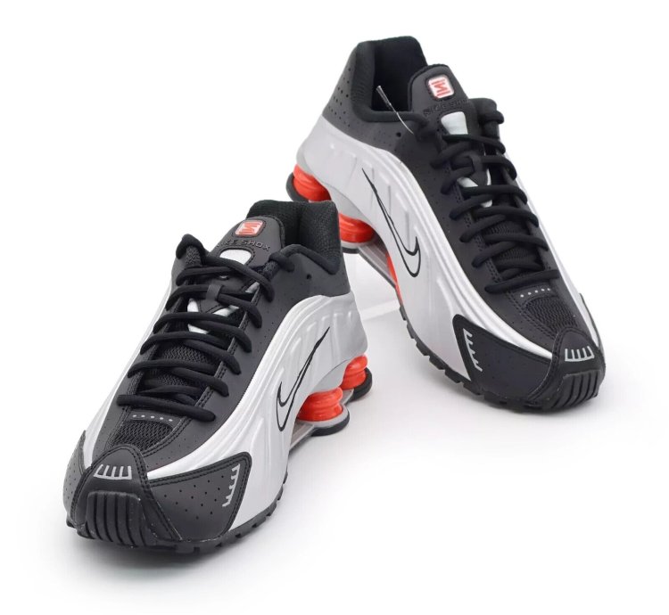 Nike Shox R4 Og Black And Metallic Silver