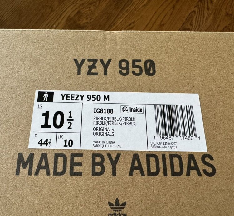 10 5 Yeezy 950 Boots Pirate Black Brand New