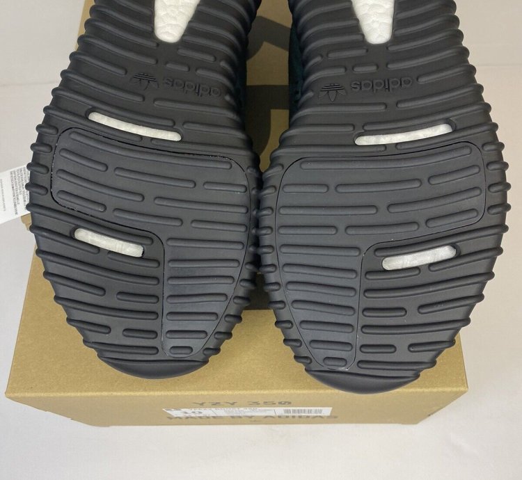 10 Yeezy 350 Pirate Black 2023 V1 700 V2 Onyx Utility 500