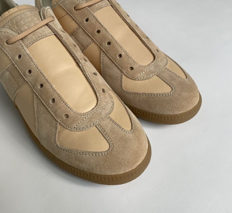 22 Vachetta Leather Gat Sneakers