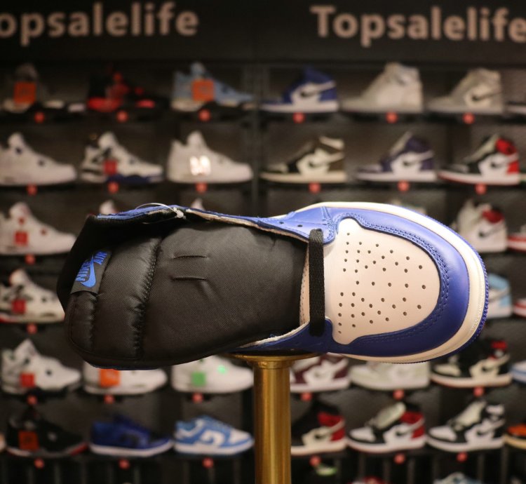 Air Jordan 1 Retro High Og game Royal 555088-403