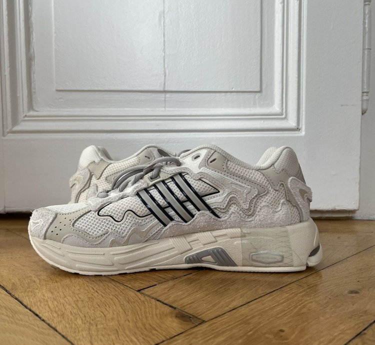 Adidas Bad Bunny Response Cl