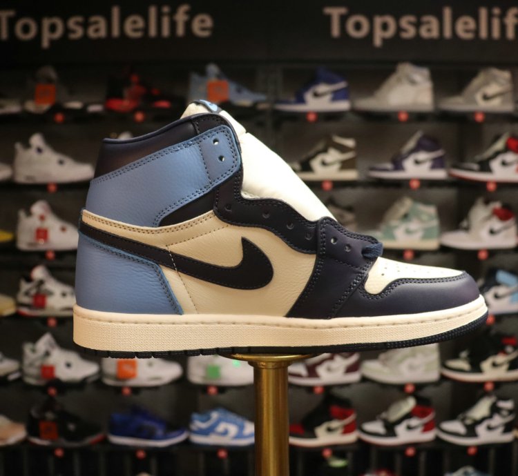 Air Jordan 1 Retro High Og obsidian 555088-140