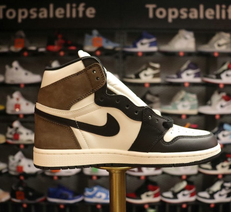 Air Jordan 1 Retro High Og dark Mocha 555088-105