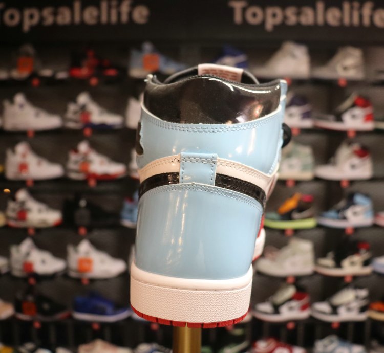 Air Jordan 1 Retro High Fearless Unc Chicago Ck5666-100
