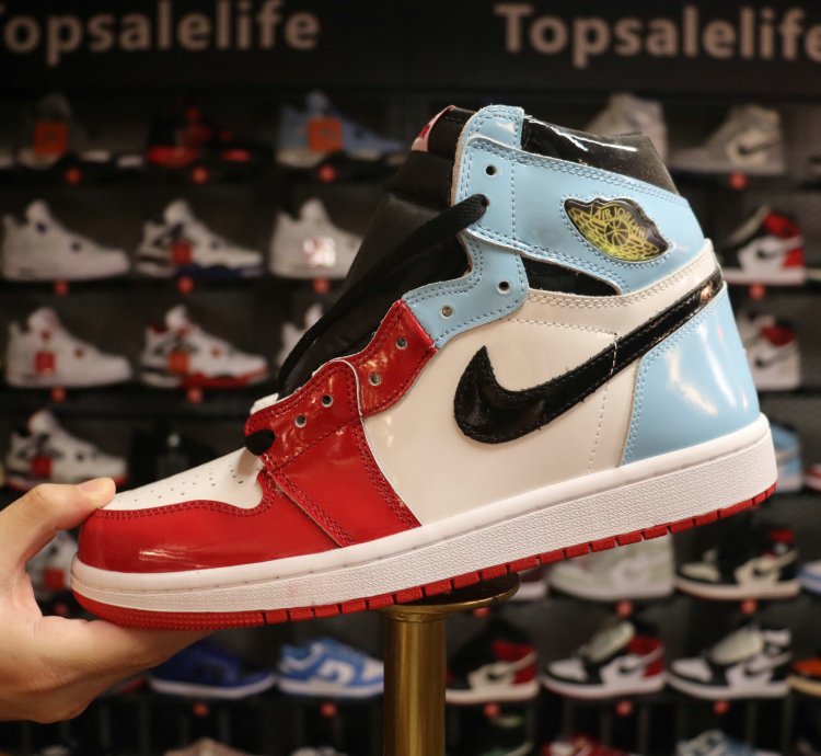 Air Jordan 1 Retro High Fearless Unc Chicago Ck5666-100