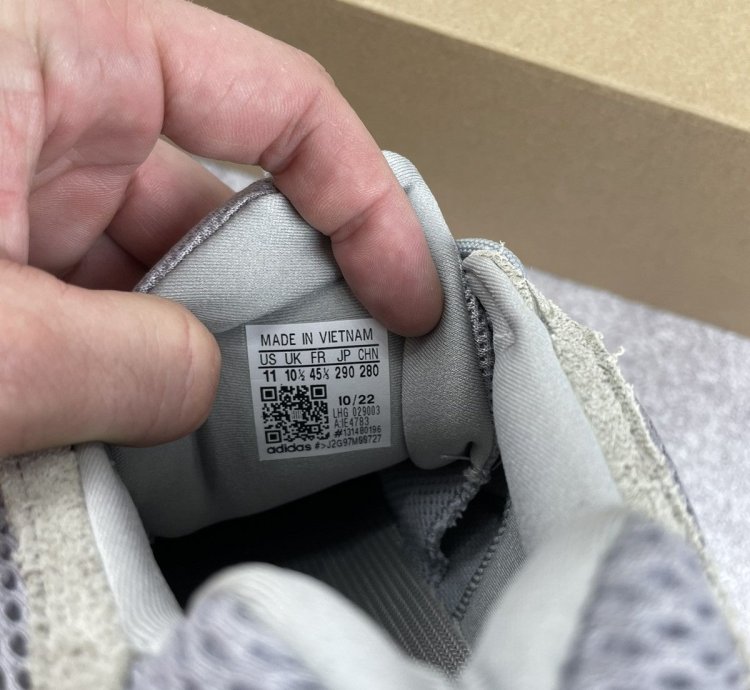 Adidas Kanye West Yeezy 500 Stone Salt Size 11
