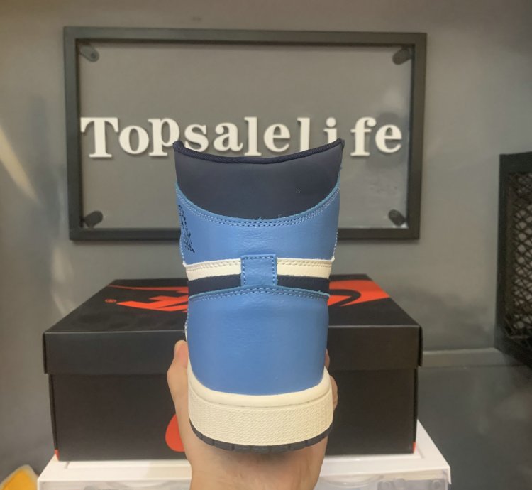 Air Jordan 1 Retro High Og obsidian 555088-140