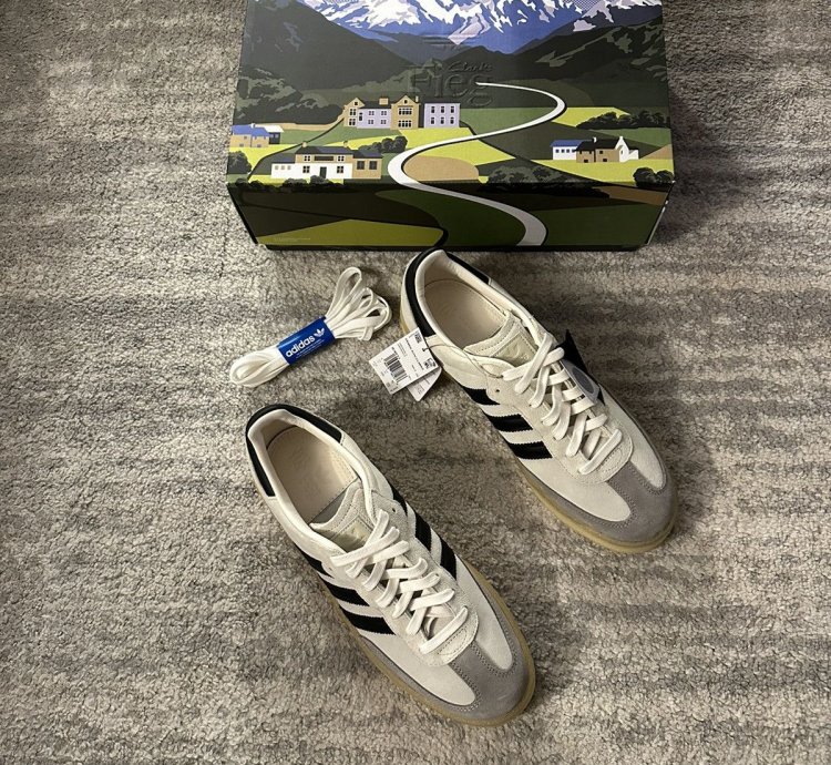 Adidas Ronnie Fieg Clarks 8th Street Samba Kithmas