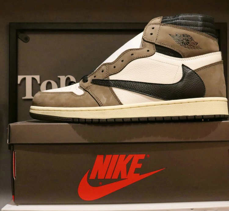 Jordan 1 Retro High Og Sp Travis Scott Mocha Cd4487-100