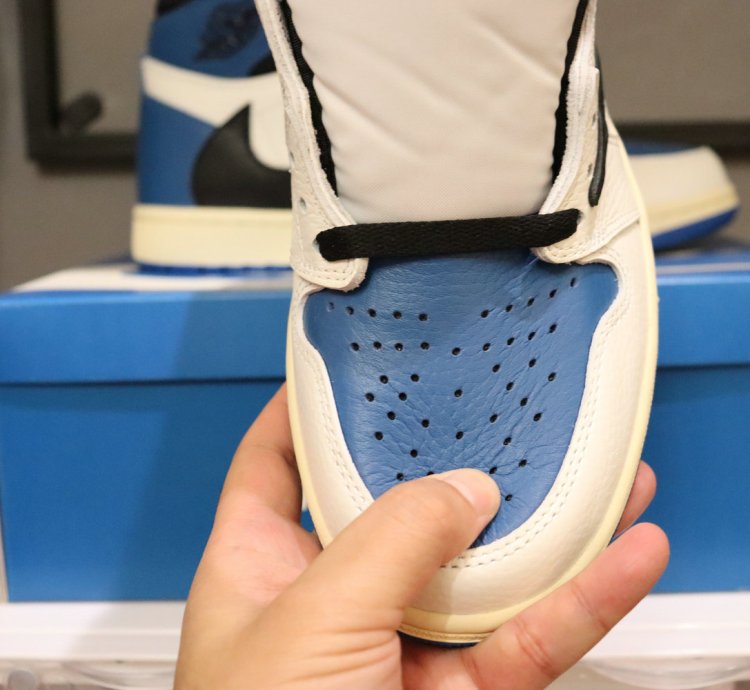 Jordan 1 Retro High Og Sp Fragment X Travis Scott Dh3227-105