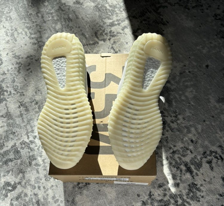 Adidas Yeezy 350 Boost Cream White
