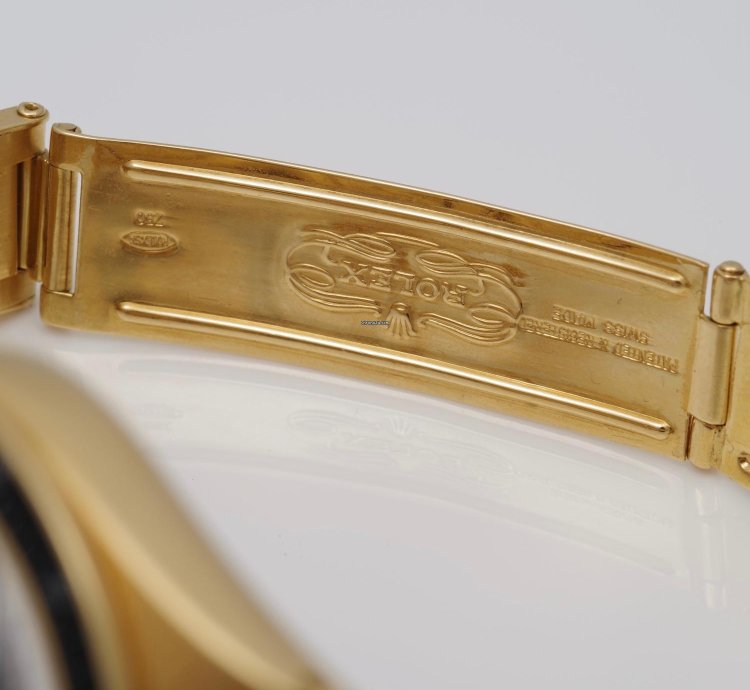 Rolex Daytona 6263 8 18k Gold 1979 Service Papers