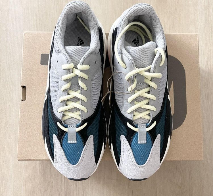 Adidas Yeezy 700 Wave Runner - Size 9 5