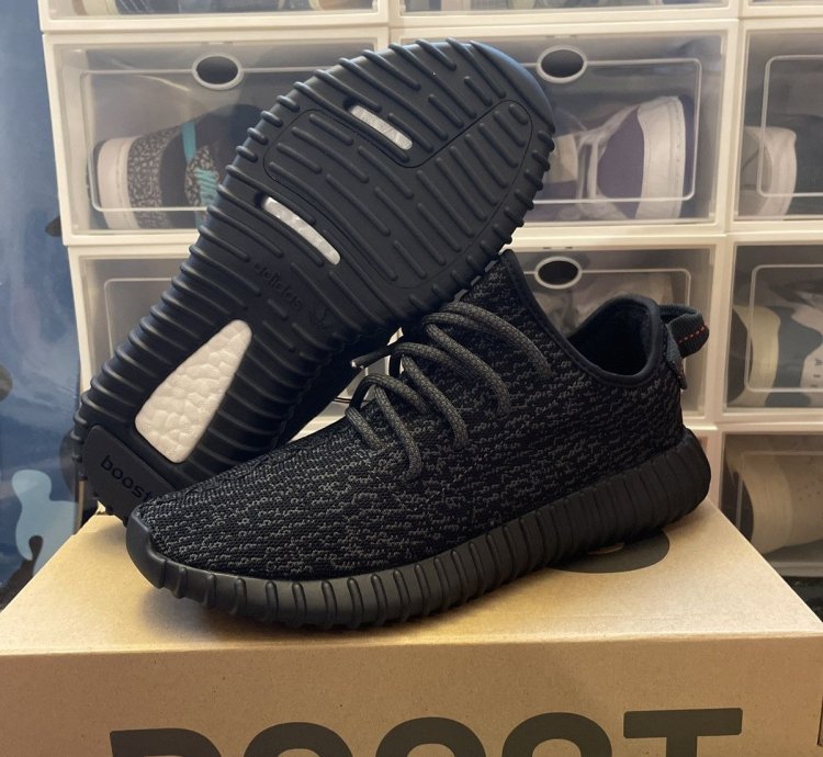 Adidas Yeezy Boost 350 V2 Pirate Black Size 8
