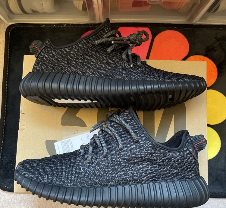 Adidas Yeezy Boost 350 V2 Pirate Black Size 8