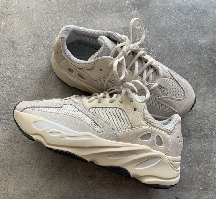 Adidas Yeezy Boost 700 Analog Us 9 Eur 42