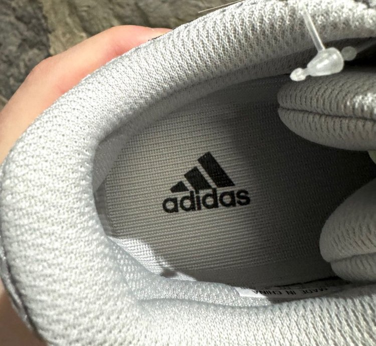 Adidas Yeezy Boost 700 Solid Grey Wave Runner Sneakers