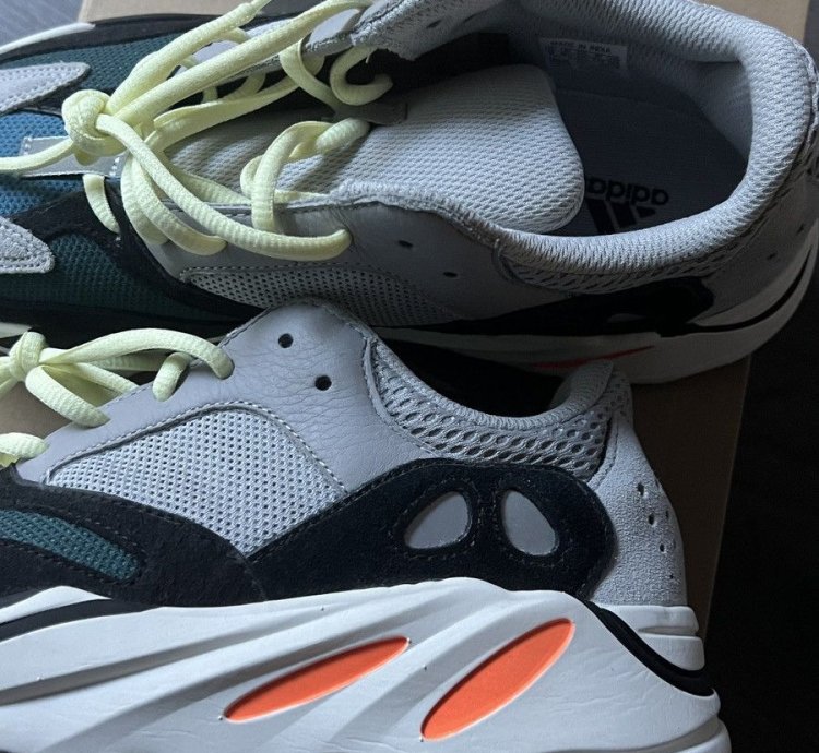 Adidas Yeezy Boost 700 Wave Runners