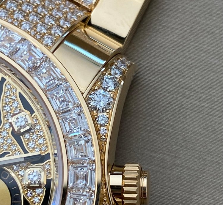 Rolex Daytona Eye Of The Tiger Yellow Gold 116598tbr