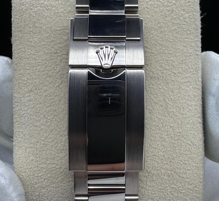 Rolex Daytona Le Mans Cosmograph Daytona Black Dial Unworn
