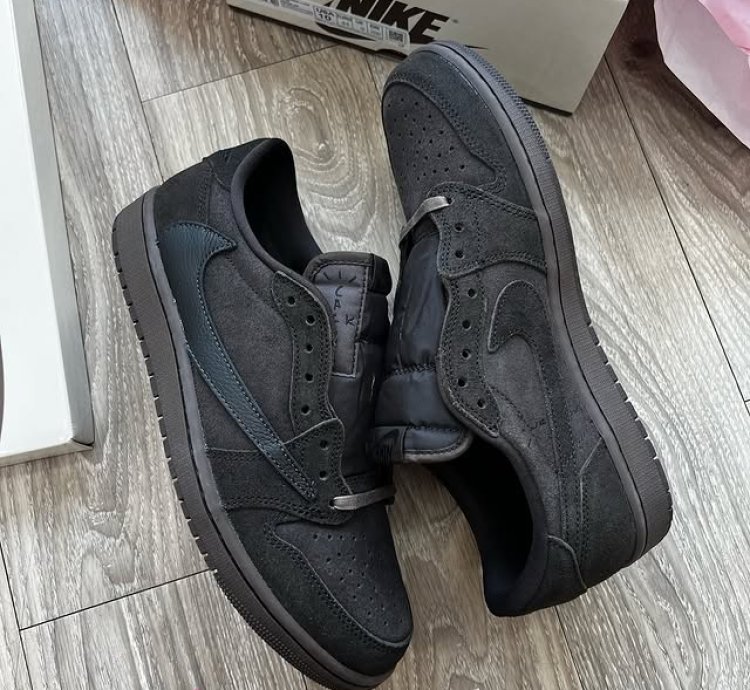 Jordan 1 Retro Low Og Sp Travis Scott Velvet Brown