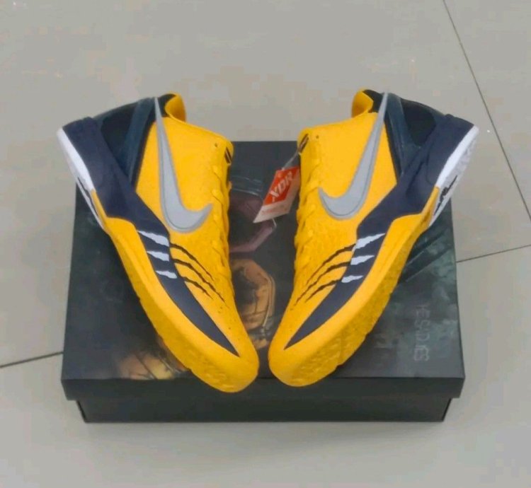 Nike Kobe 6 Wolverine