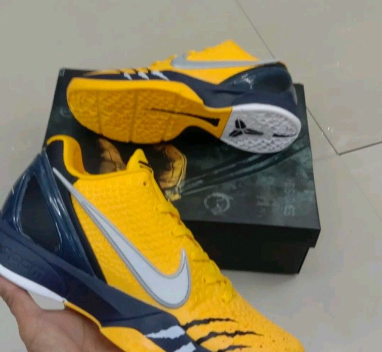 Nike Kobe 6 Wolverine