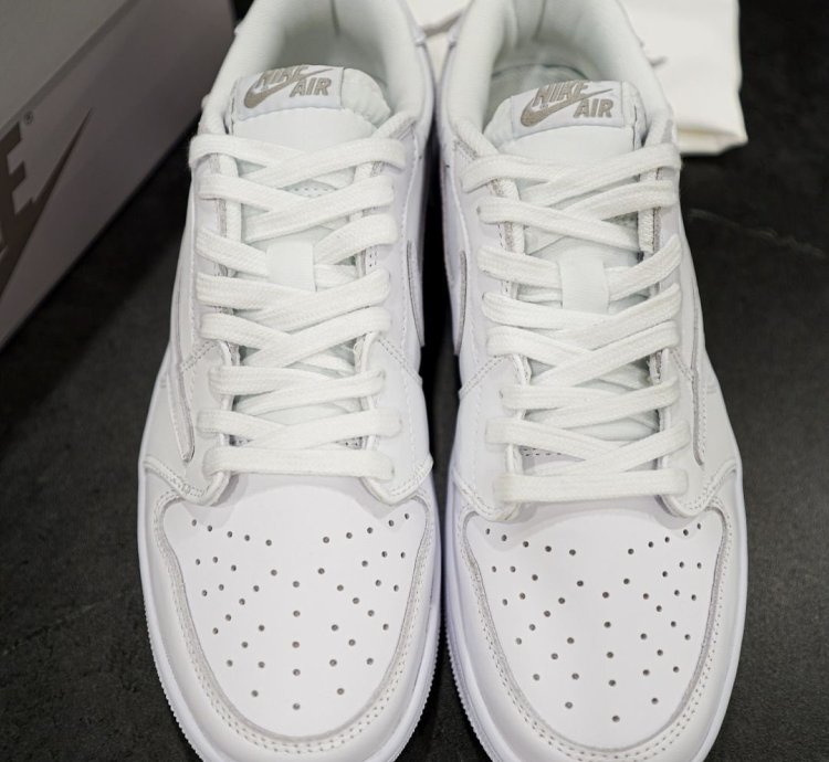 Jordan 1 Travis Scott White Party