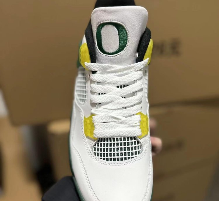 Nike Jordan 4 Oregon Pe