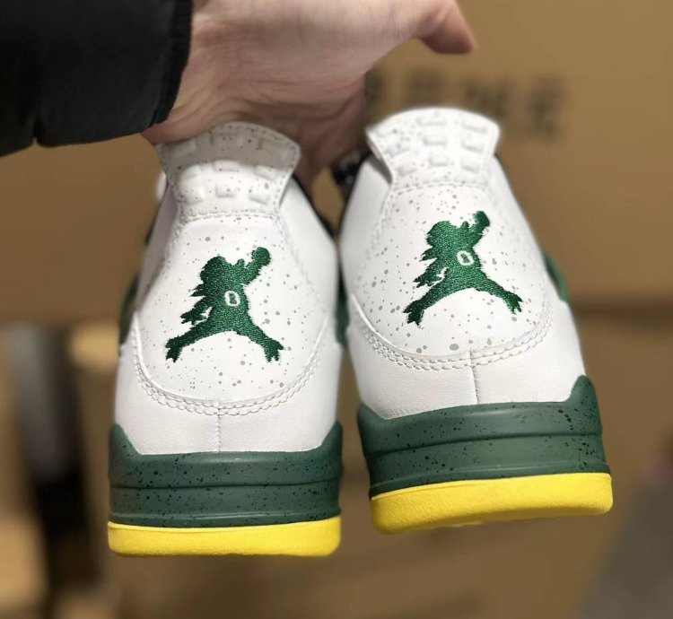 Nike Jordan 4 Oregon Pe