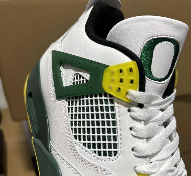 Nike Jordan 4 Oregon Pe