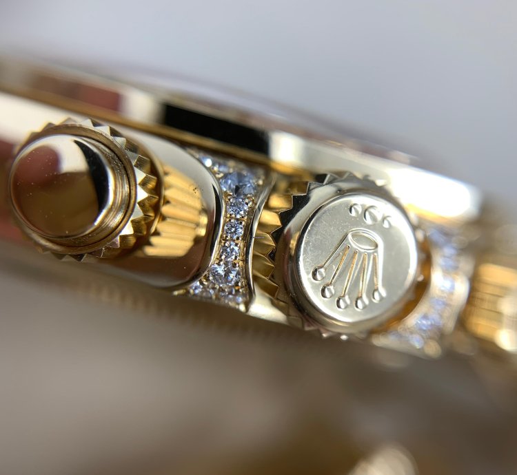 Rolex Daytona Rainbow Yellow Gold 116598rbow