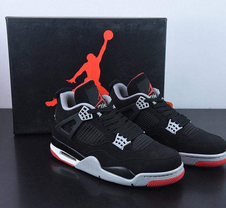Nike Air Jordan 4 Retro Bred