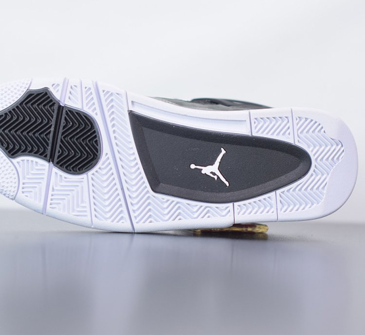 Nike Air Jordan 4 Retro Fear Pack