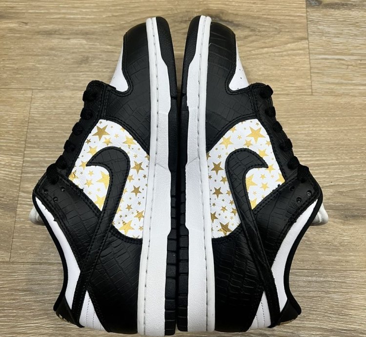 Nike Sb Dunk Low Supreme Stars Black