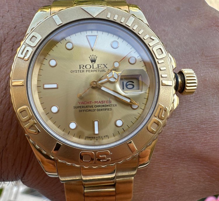 Rolex Yacht-master 40 16628 Automatic 2008 Yellow Gold Very Good