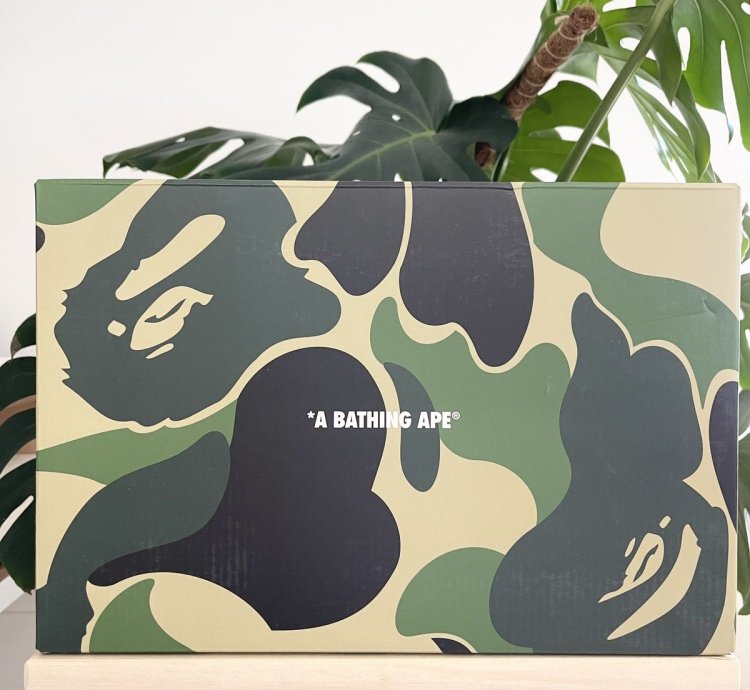 Bape Sta 3 Line White Camo Size 8