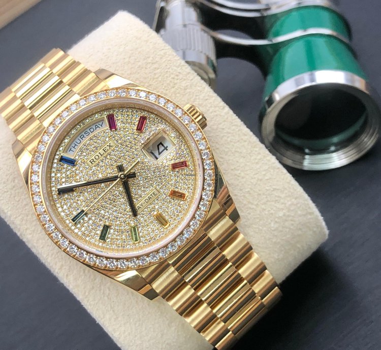 Rolex Day-date 36 Diamond Pav Rainbow Dial Yellow Gold President Diamond Bezel