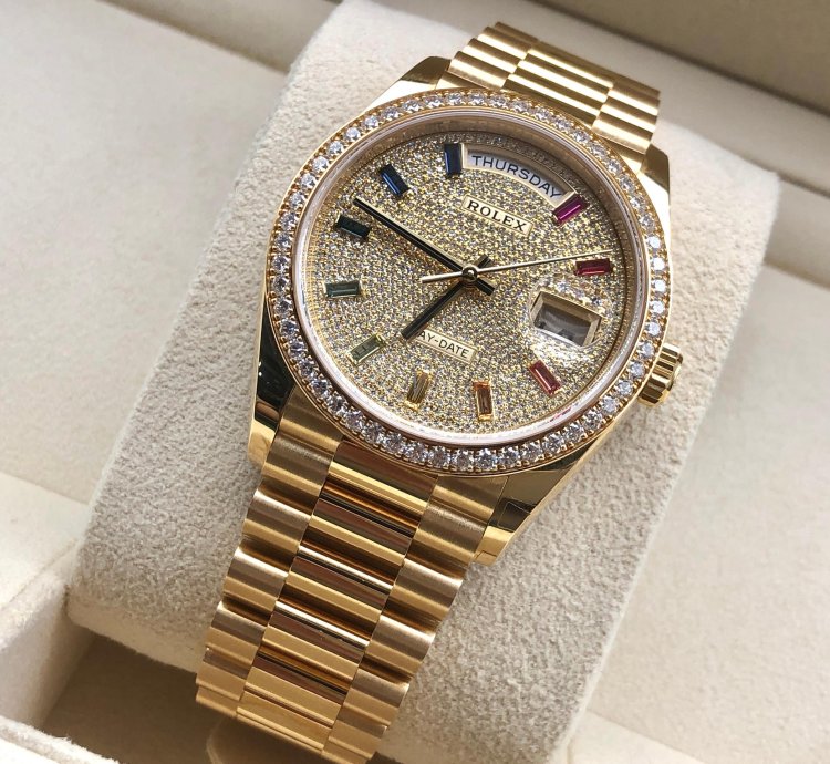 Rolex Day-date 36 Diamond Pav Rainbow Dial Yellow Gold President Diamond Bezel