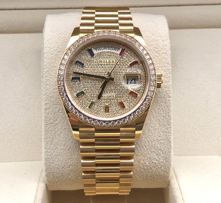 Rolex Day-date 36 Diamond Pav Rainbow Dial Yellow Gold President Diamond Bezel