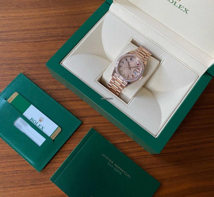 Rolex Day-date 36 Diamond Rainbow Sapphire 128345rbr