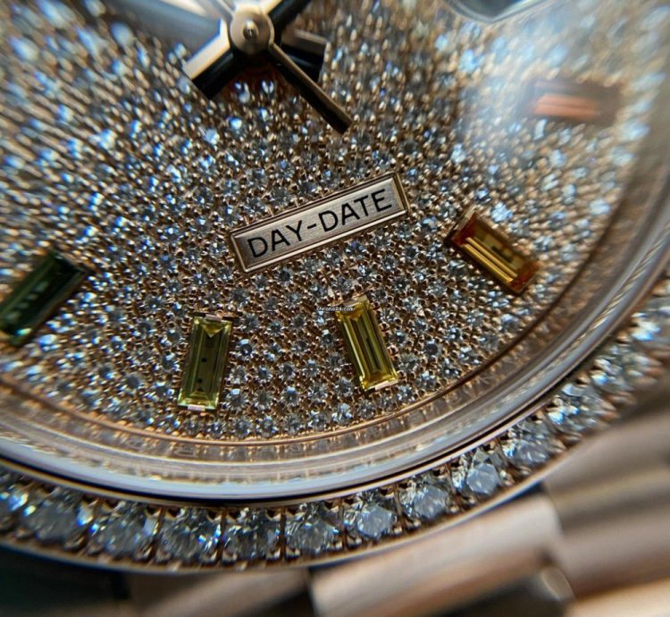 Rolex Day-date 36 Diamond Rainbow Sapphire 128345rbr